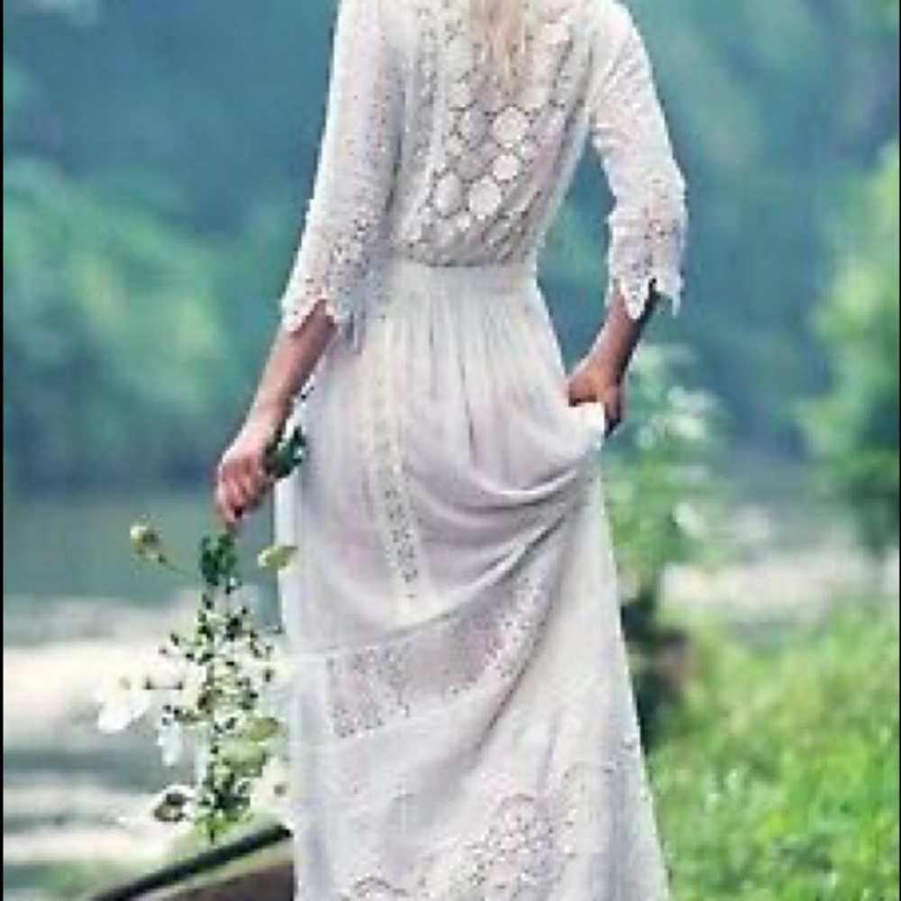 Spell and the gypsy Aurora bridal gown - Picture 5 of 5